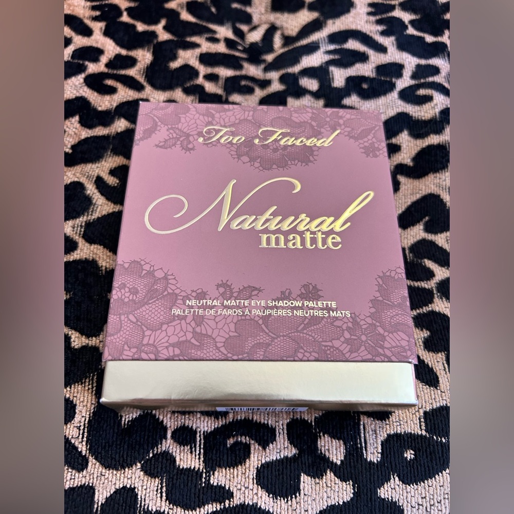 Too Faced natural eyes matte eyeshadow pallete - Picture 3 of 6